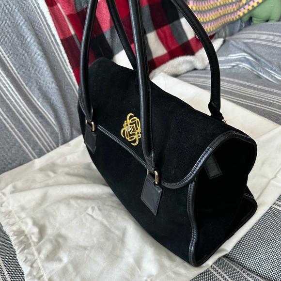 Loewe Alamo 36 Anagram Handbag Suede Black Gold Hardware - Picture 2 of 16